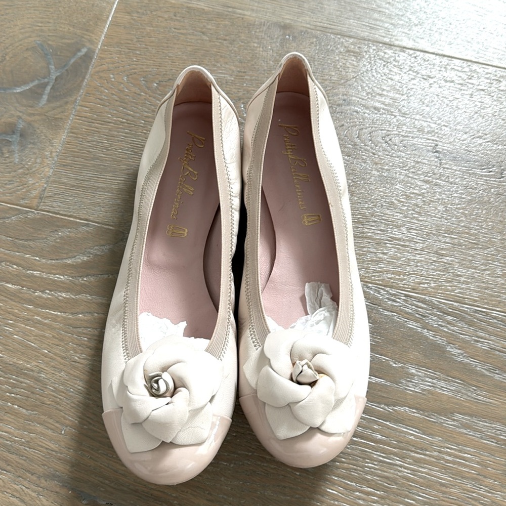 Pretty ballerinas new